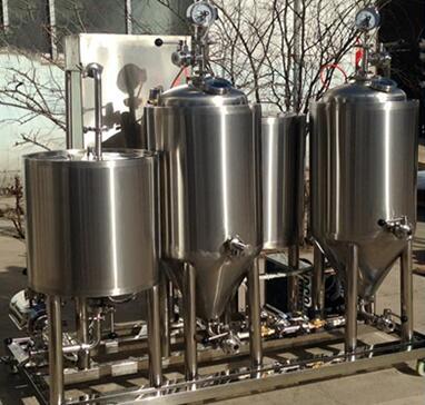 小(xiao)型啤酒設備