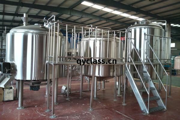精釀(niang)啤(pi)酒發(fa)酵罐