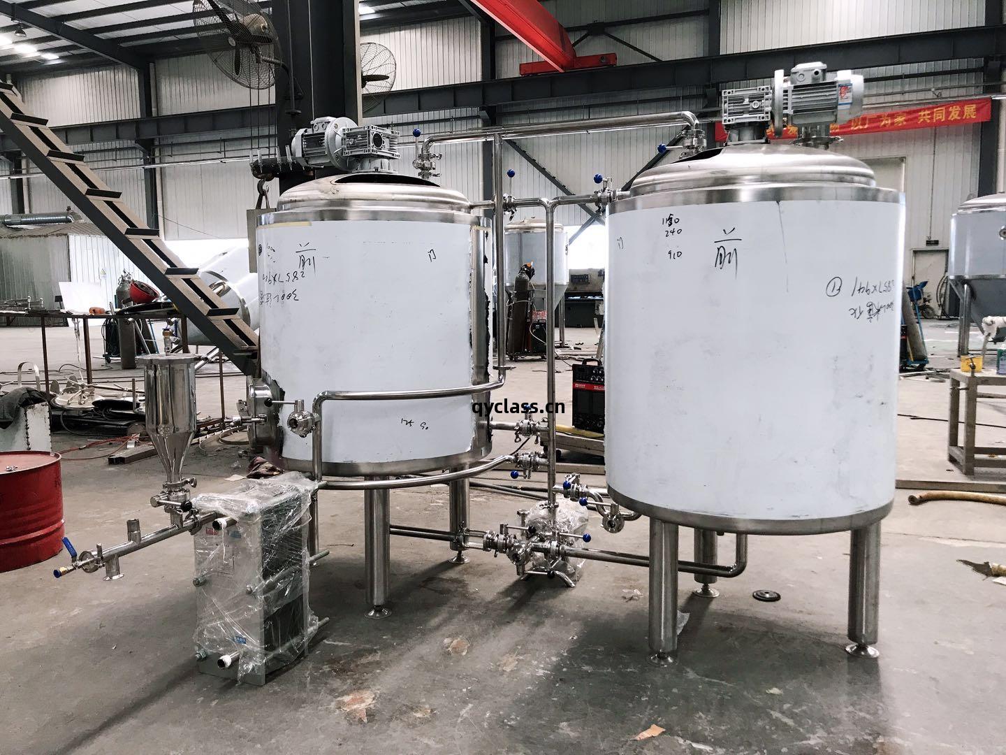 小(xiao)型(xing)啤(pi)酒設(she)備廠