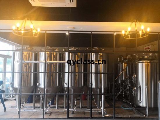 自(zi)釀(niang)啤(pi)酒(jiu)設(she)備