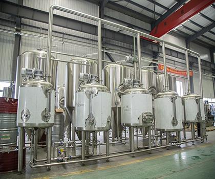 日(ri)產(chan)200升(sheng)教(jiao)學實驗設(she)備(bei)