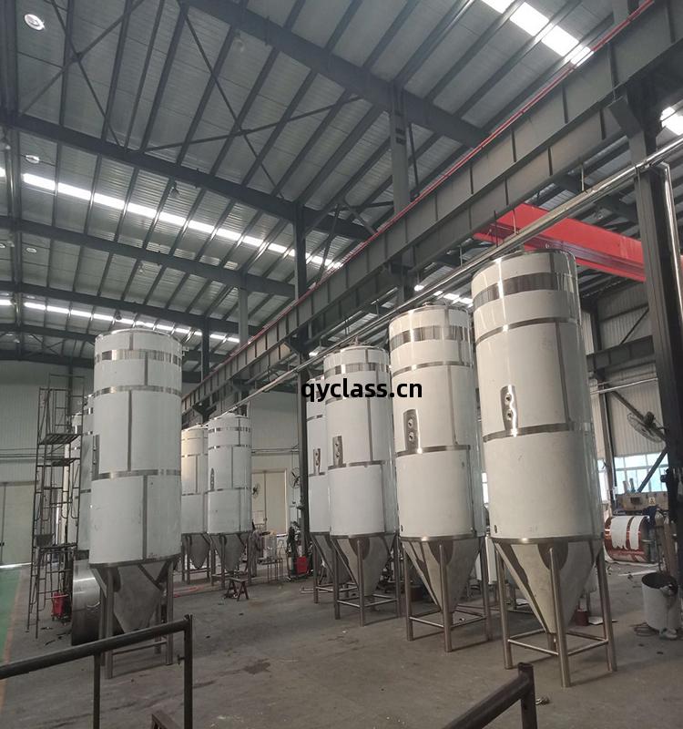 啤(pi)酒廠發酵設備(bei)